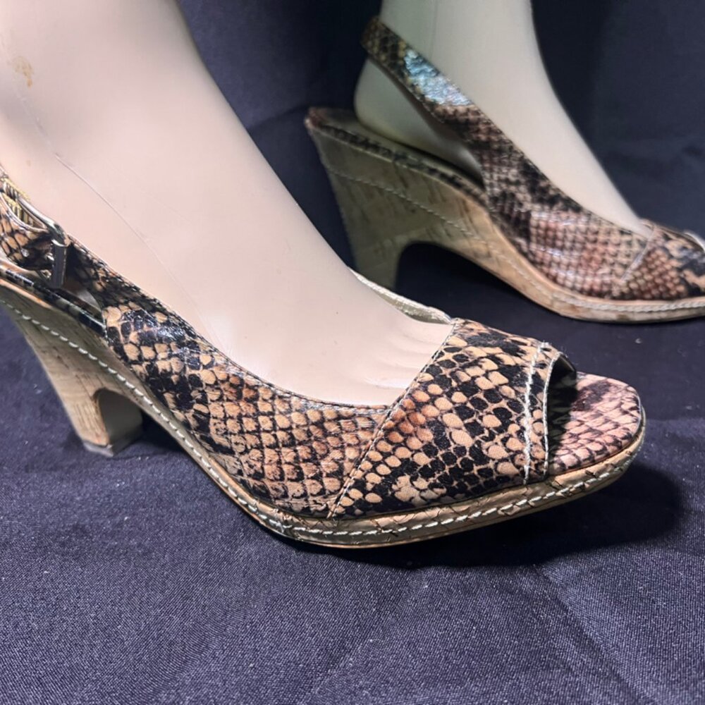 ANNE KLEIN 4" Gold Scale Print Slingback Shoes  Size‎ 10 M